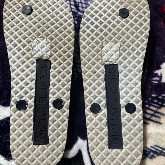 Michael Kors Flip Flops - Picture 2 of 3